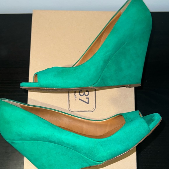 Madewell Peep Toe Wedge Green Suede Sandals - Size 8 - Picture 2 of 5